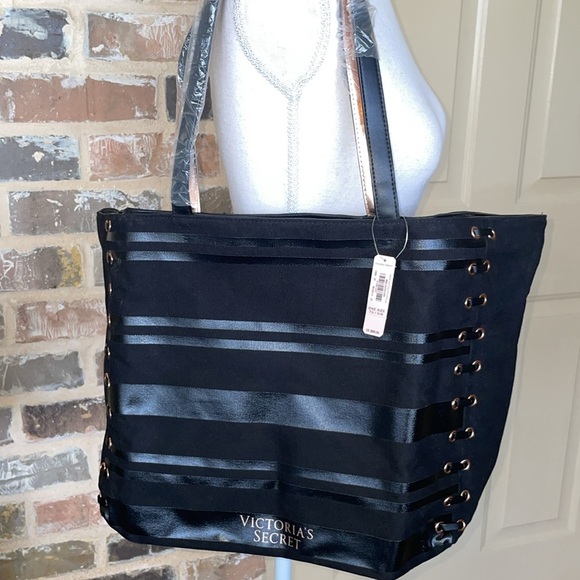 Victoria’s Secret Weekender Tote Black Corset Lace Rose Gold Accents Zipper - Picture 4 of 12